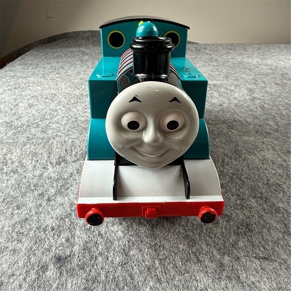 Tomy 2005 Thomas the train Steam Along  Engine Motorized Battery Toy  9" Tested - Picture 5 of 16